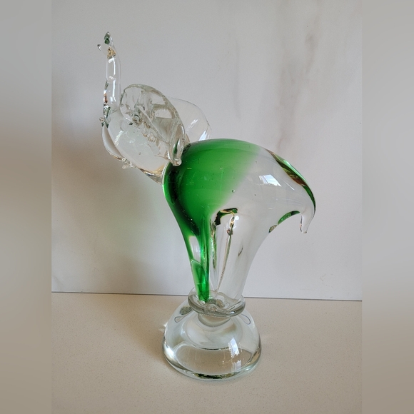 Venetian Art Glass 12" Elephant Figurine in Green w/ Raised Lucky Trunk Murano - Picture 1 of 16